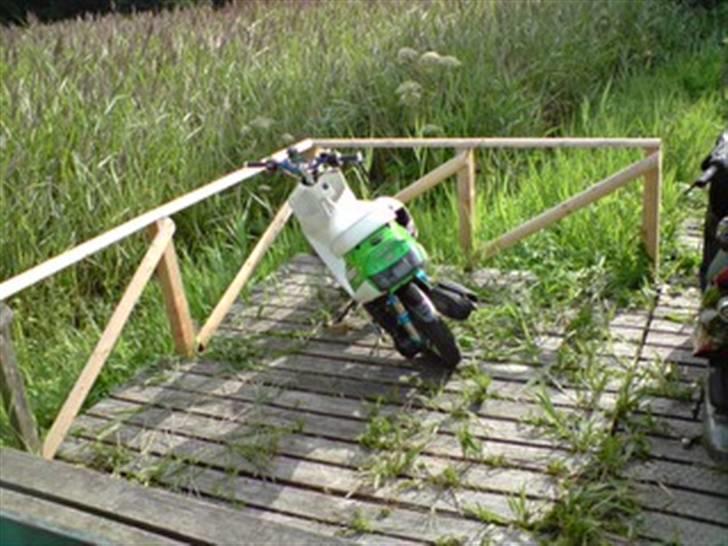 Yamaha jog billede 15