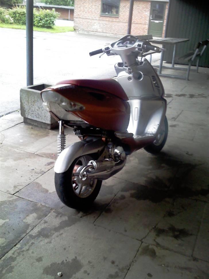 Aprilia sonic tp billede 2