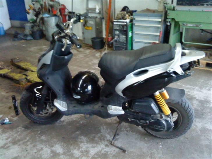 PGO Pmx Naked Baby billede 1