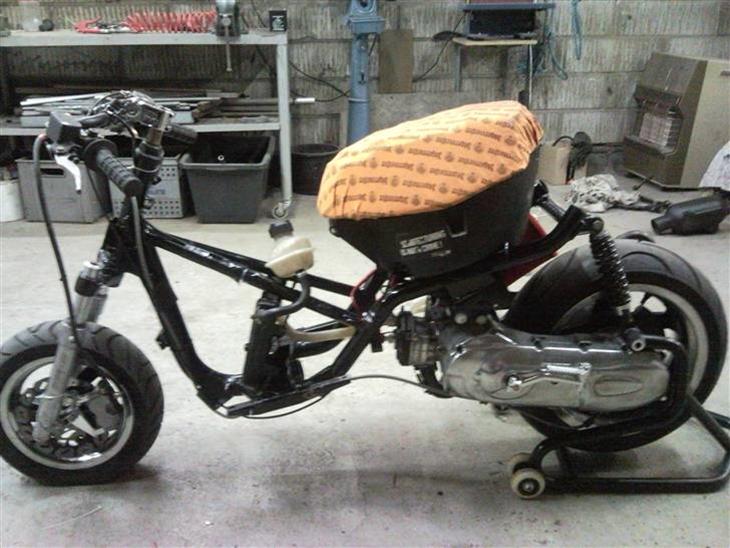 {{currentPhoto.altText}} billede {{currentPhoto.number}}