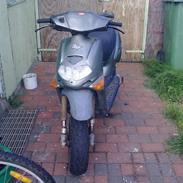 Aprilia rally "solgt"