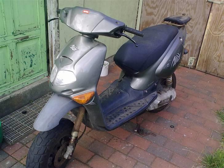Aprilia rally "solgt" billede 2