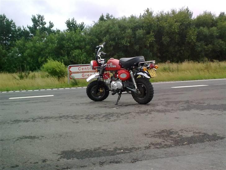 Skyteam monkey:D solgt billede 5