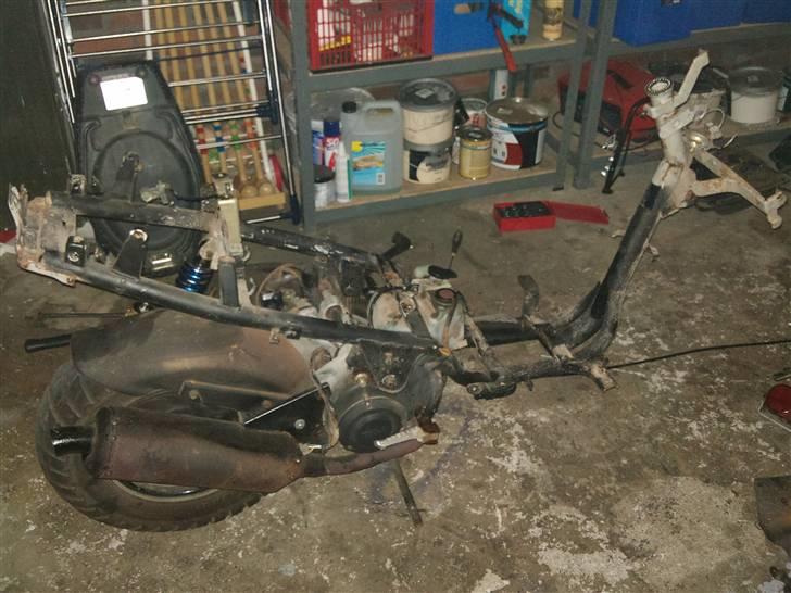 PGO Hot 50. SOLGT billede 4