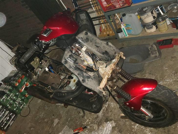 PGO Hot 50. SOLGT billede 8