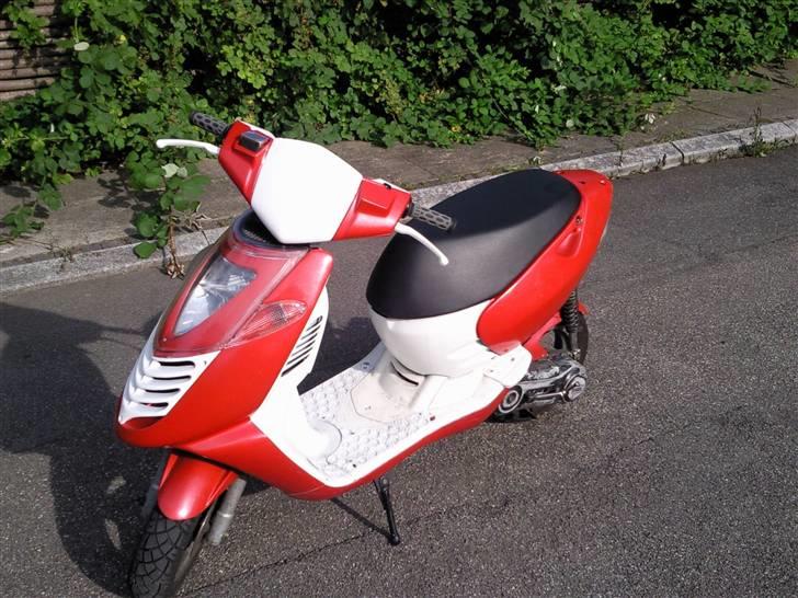 Aprilia sonic -//SOLGT//- billede 1