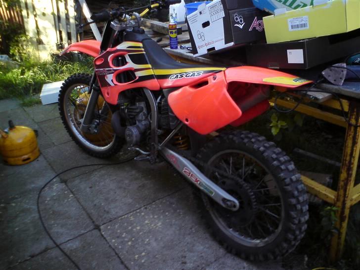 Gasgas stjålet i nat 21 / 1 billede 1