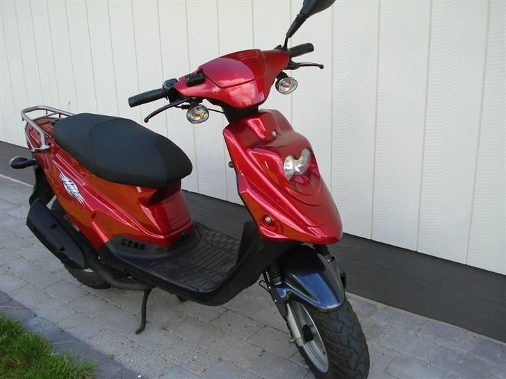 PGO Hot 50 - Byttes kun for en Derbi eller en kæmpe stak penge. Ellers skriv ikke. billede 1