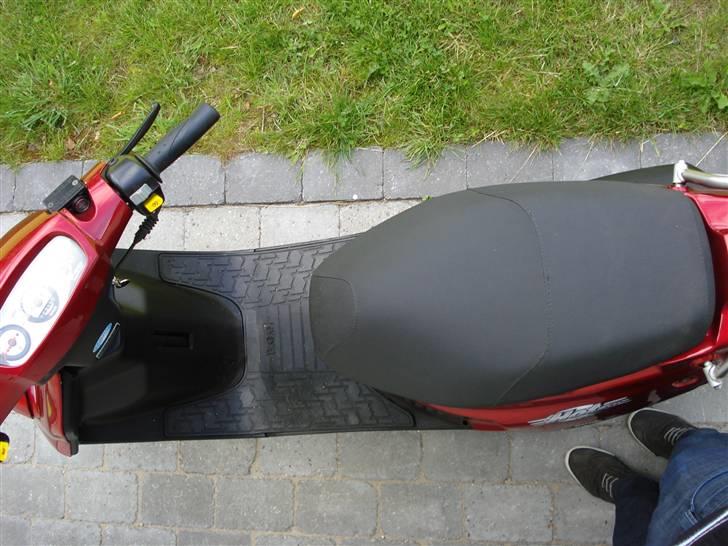 PGO Hot 50 - pænt sæde billede 4