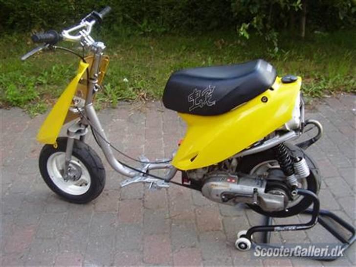 Yamaha R-setup Jog (SOLGT) billede 1