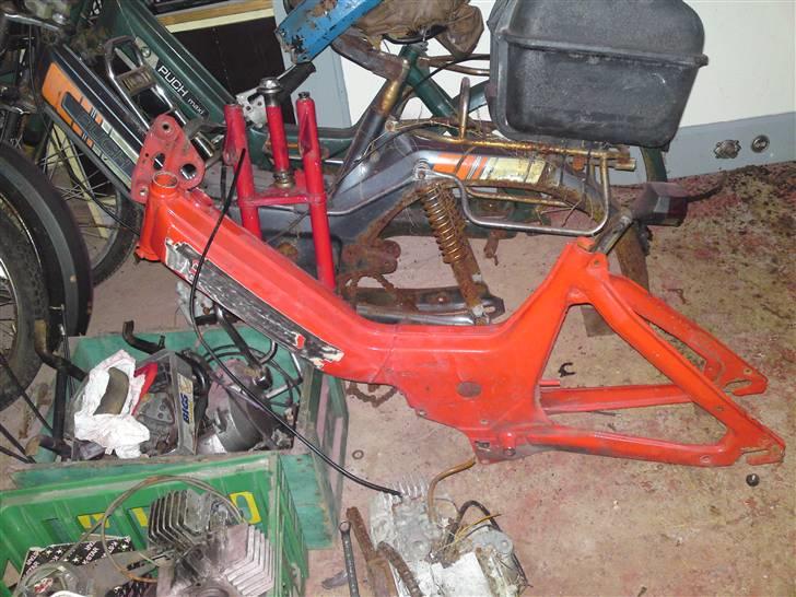 Puch Maxi p - Jeg fik fire adskilte maxi´er gratis.  Så det her er mit første projekt. billede 2