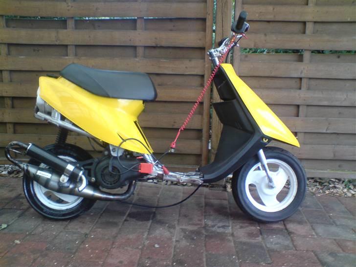 Yamaha R-setup Jog (SOLGT) billede 2