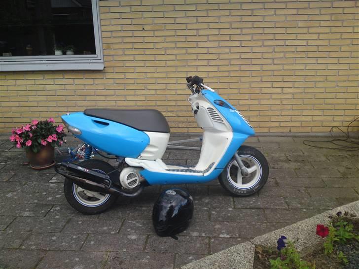 Aprilia Sonic. Solgt;( billede 1