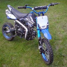 MiniBike dirtbike 125cc [ byttet ]