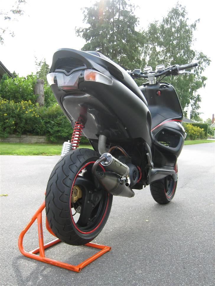 Gilera Runner SP DD - Og Ja Maveskjoldet er i Ægte Carbon ! :) billede 7