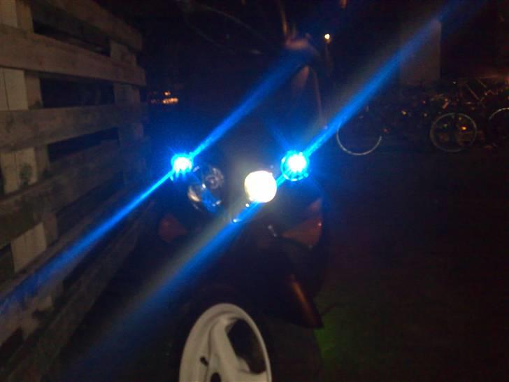 Peugeot speedfight 1 LC (STJÅLET) - samme aften som jeg fik lavet mit possitions lys billede 8