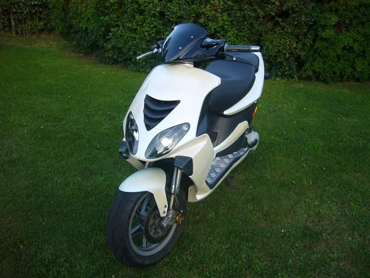 Piaggio Nrg Power *SOLGT* billede 4