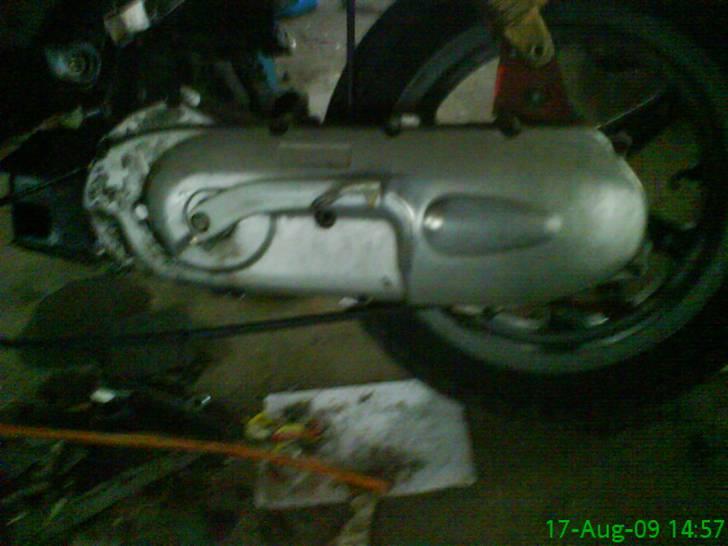 Yamaha jog r  BYTTET miss you<3 billede 6