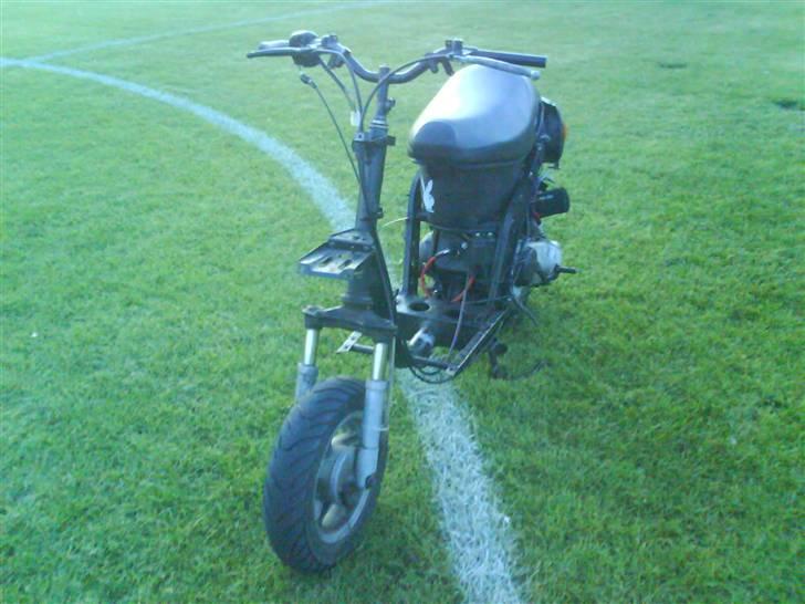Piaggio zipbane sæson2009/10solgt billede 1