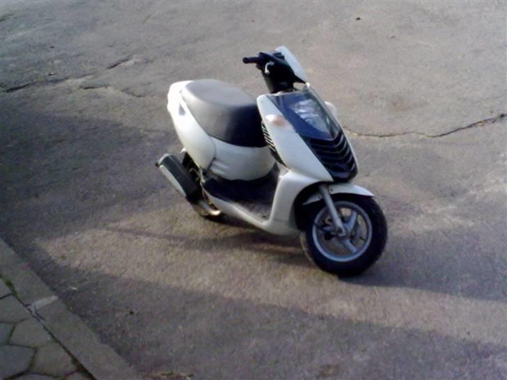 Aprilia aprilla sonic soligt =) billede 12