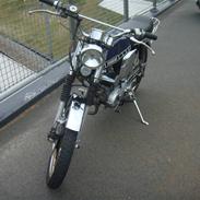 Yamaha dx       TIL SALG