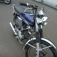 Yamaha dx       TIL SALG