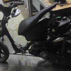 Yamaha jog r (solgt)