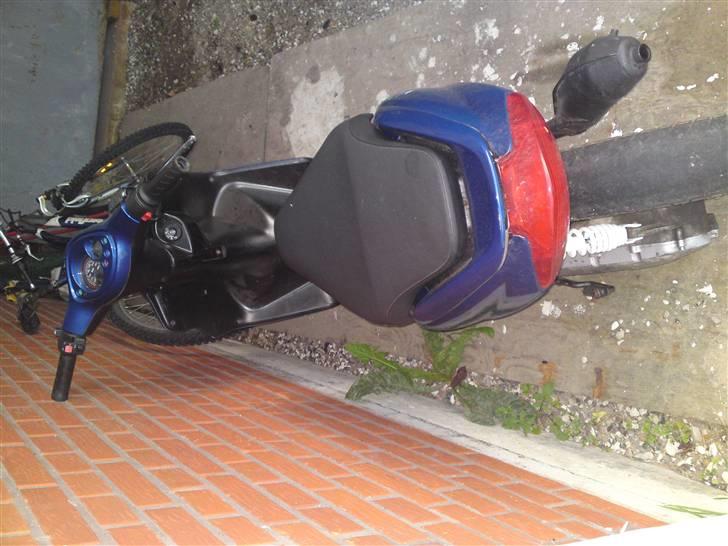 Yamaha jog r (solgt) billede 4