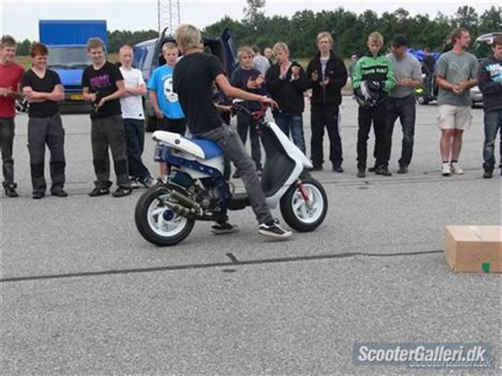 Gilera Stalker LC TS II   - Præmieoverrækkelse til hjørring træf, flotteste scooter :) billede 11