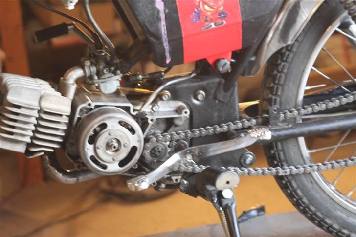 Suzuki (solgt) Samurai DM50 - Her mangler et motorskjold, er der nogle som har det som ekstra reservedel, må i gerne kontakte mig..! billede 2