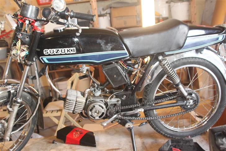 Suzuki (solgt) Samurai DM50 - her er hun igen, en virkelig skønhed..! der skal nok komme noget godt ud af hende:) billede 6