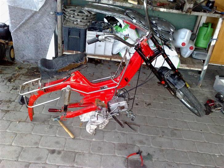 Puch maxi 2 gear  tilsalg - motoren blev sat på med et par nye dele i billede 13