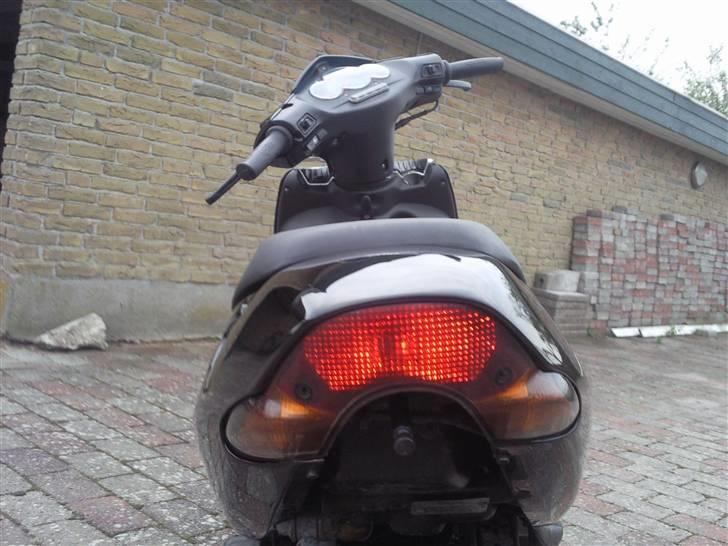 Aprilia sonic  SOLGT billede 3