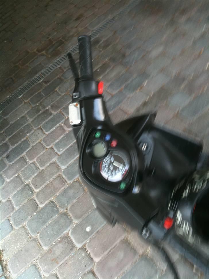 Yamaha jog r solgt billede 5