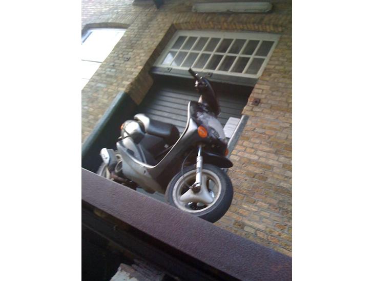 {{currentPhoto.altText}} billede {{currentPhoto.number}}