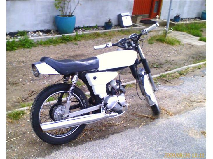 {{currentPhoto.altText}} billede {{currentPhoto.number}}