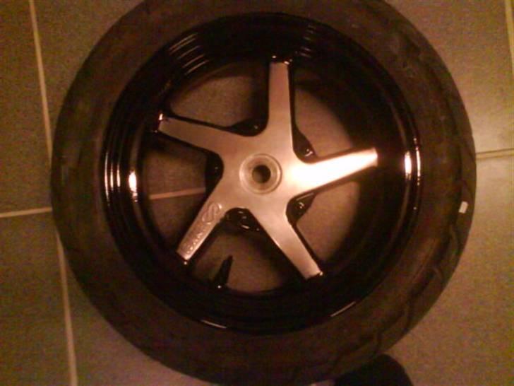 Suzuki street magic (FOR SALE) - den fede fælg billede 14