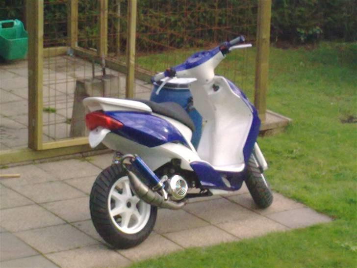 Yamaha Jog r 2004 byttet billede 9