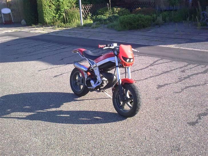 Suzuki Street Magic ->SOLGT<- billede 1