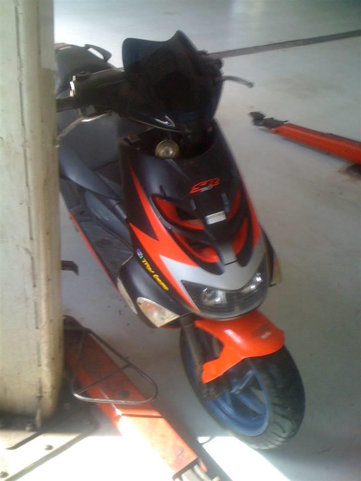 Aprilia Sr 50 Ac DD 30'er SOLGT billede 3