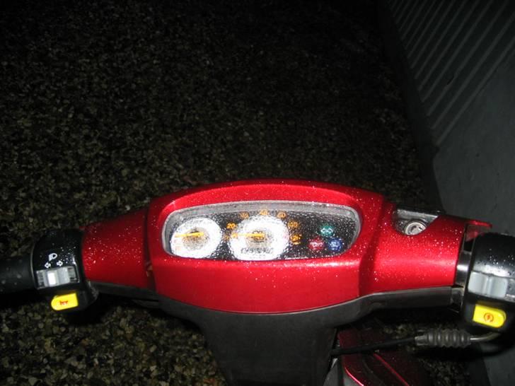 PGO Hot50 solgt - Mit speedo blev stjålet, så købte det her af en kammerat..  billede 4