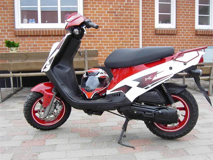 PGO hot 50 TOTAL SKADET billede 8