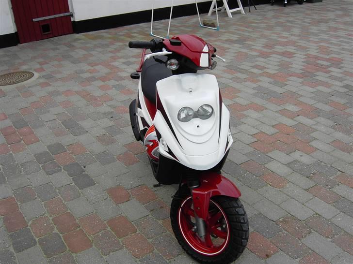 PGO hot 50 TOTAL SKADET billede 9