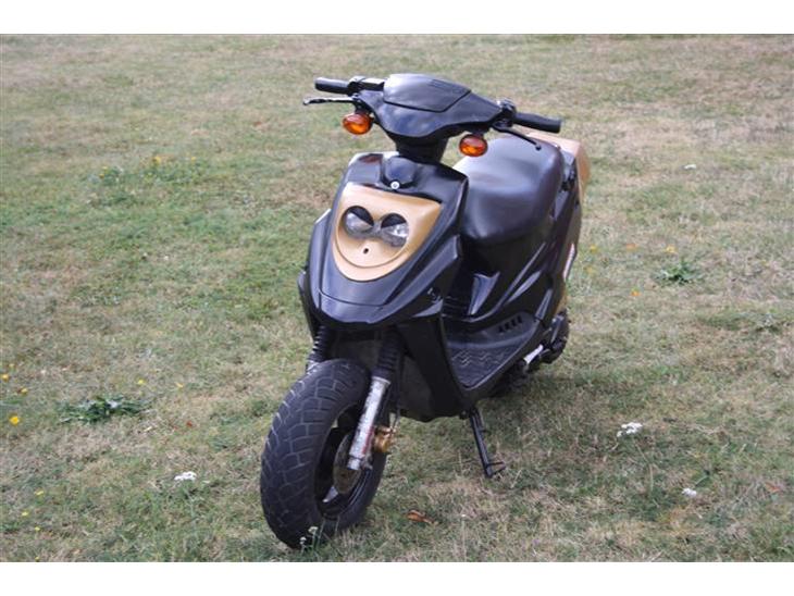 {{currentPhoto.altText}} billede {{currentPhoto.number}}