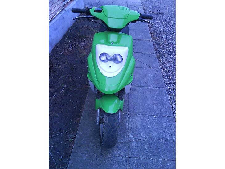 {{currentPhoto.altText}} billede {{currentPhoto.number}}