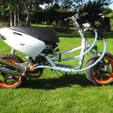 Aprilia Sonic Rox Lc solgt