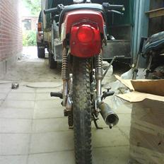 Suzuki Samurai - væk