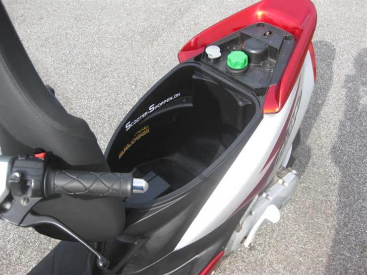 Yamaha Jog r- til salg 11.000 billede 17