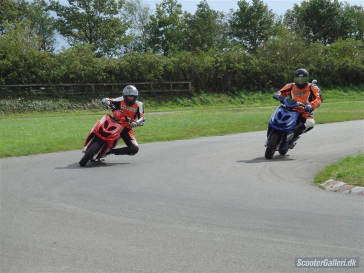 Yamaha aerox Racing billede 4