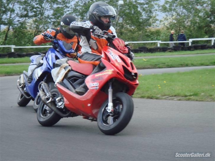 Yamaha aerox Racing billede 5